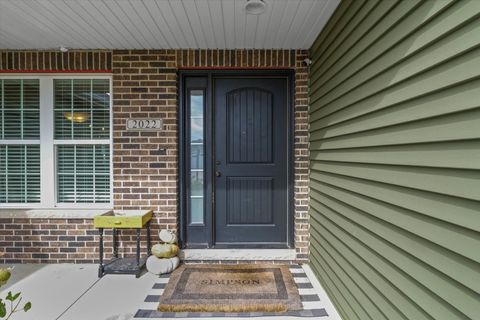 Tiny photo for 2022 Prairie Grass Lane, Mahomet, IL 61853 (MLS # 12493064)