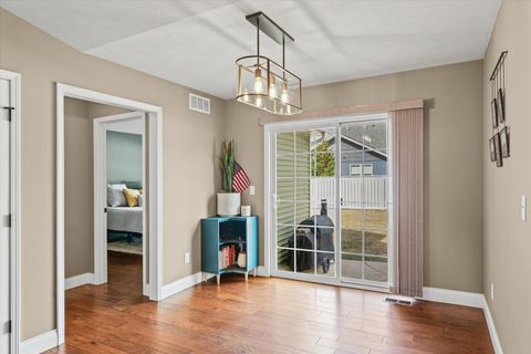 Tiny photo for 2022 Prairie Grass Lane, Mahomet, IL 61853 (MLS # 12493064)