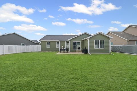 Tiny photo for 2022 Prairie Grass Lane, Mahomet, IL 61853 (MLS # 12493064)