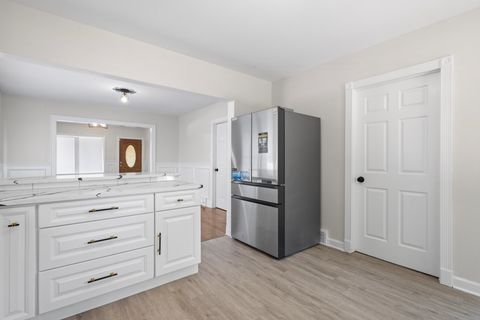 Tiny photo for 15661 State Street, South Holland, IL 60473 (MLS # 12474920)