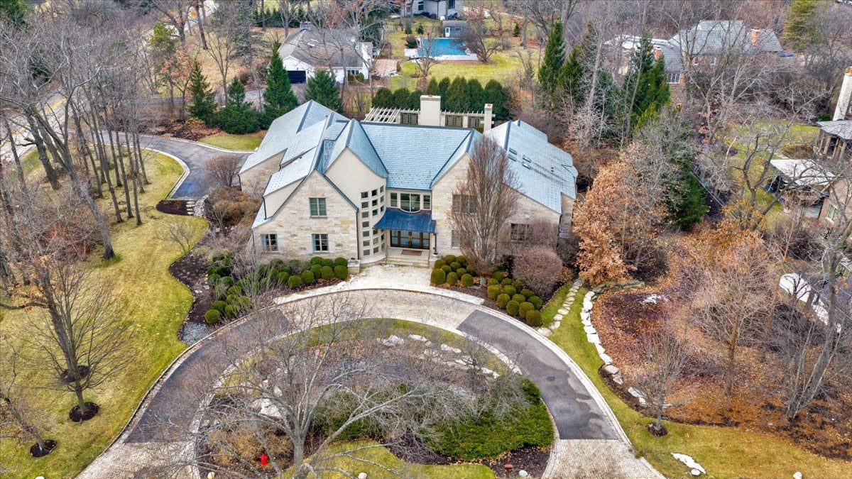2 Bridlewood Road