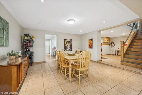 Tiny photo for 184 A River Road, Lake Barrington, IL 60010 (MLS # 12507794)