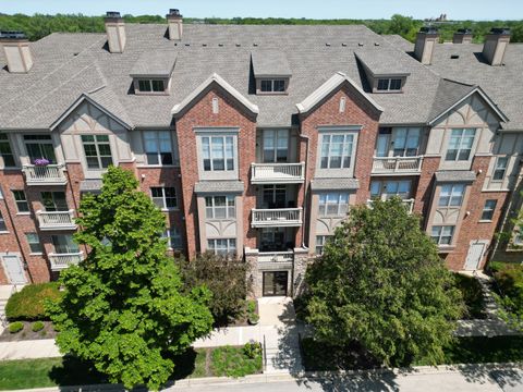 1739 Tudor Lane 204 Northbrook IL 60062