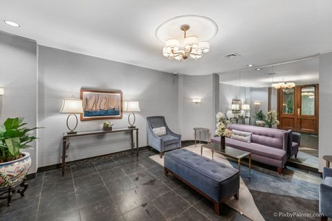 Tiny photo for 720 W Gordon Terrace #6K, Chicago, IL 60613 (MLS # 12622194)