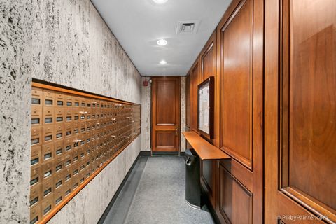Tiny photo for 720 W Gordon Terrace #6K, Chicago, IL 60613 (MLS # 12622194)