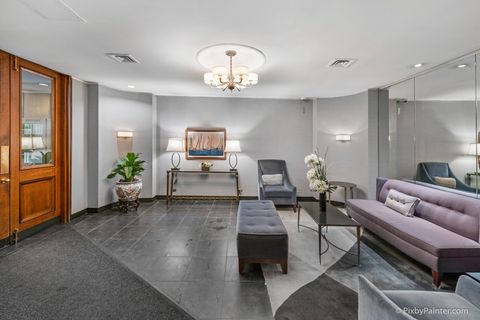 Tiny photo for 720 W Gordon Terrace #6K, Chicago, IL 60613 (MLS # 12622194)