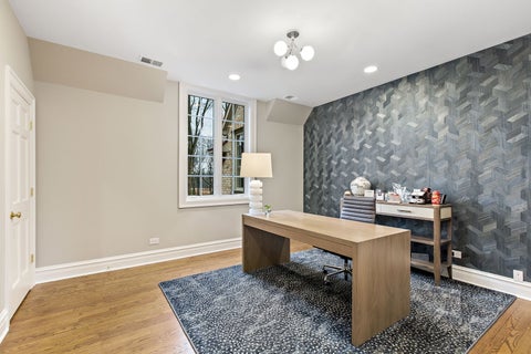 Tiny photo for 285 W Westminster Avenue, Lake Forest, IL 60045 (MLS # 12735399)