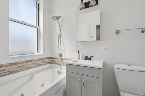 Tiny photo for 6348 N Magnolia Avenue #3, Chicago, IL 60660 (MLS # 12648865)