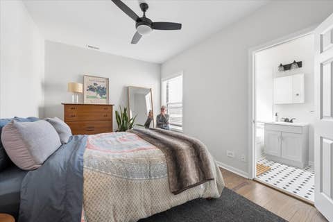 Tiny photo for 6348 N Magnolia Avenue #3, Chicago, IL 60660 (MLS # 12648865)