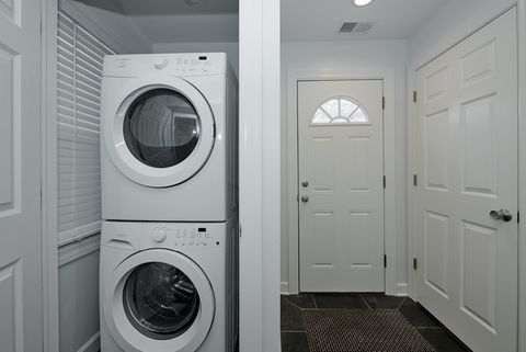 Tiny photo for 2044 W Race Avenue, Chicago, IL 60612 (MLS # 12556083)