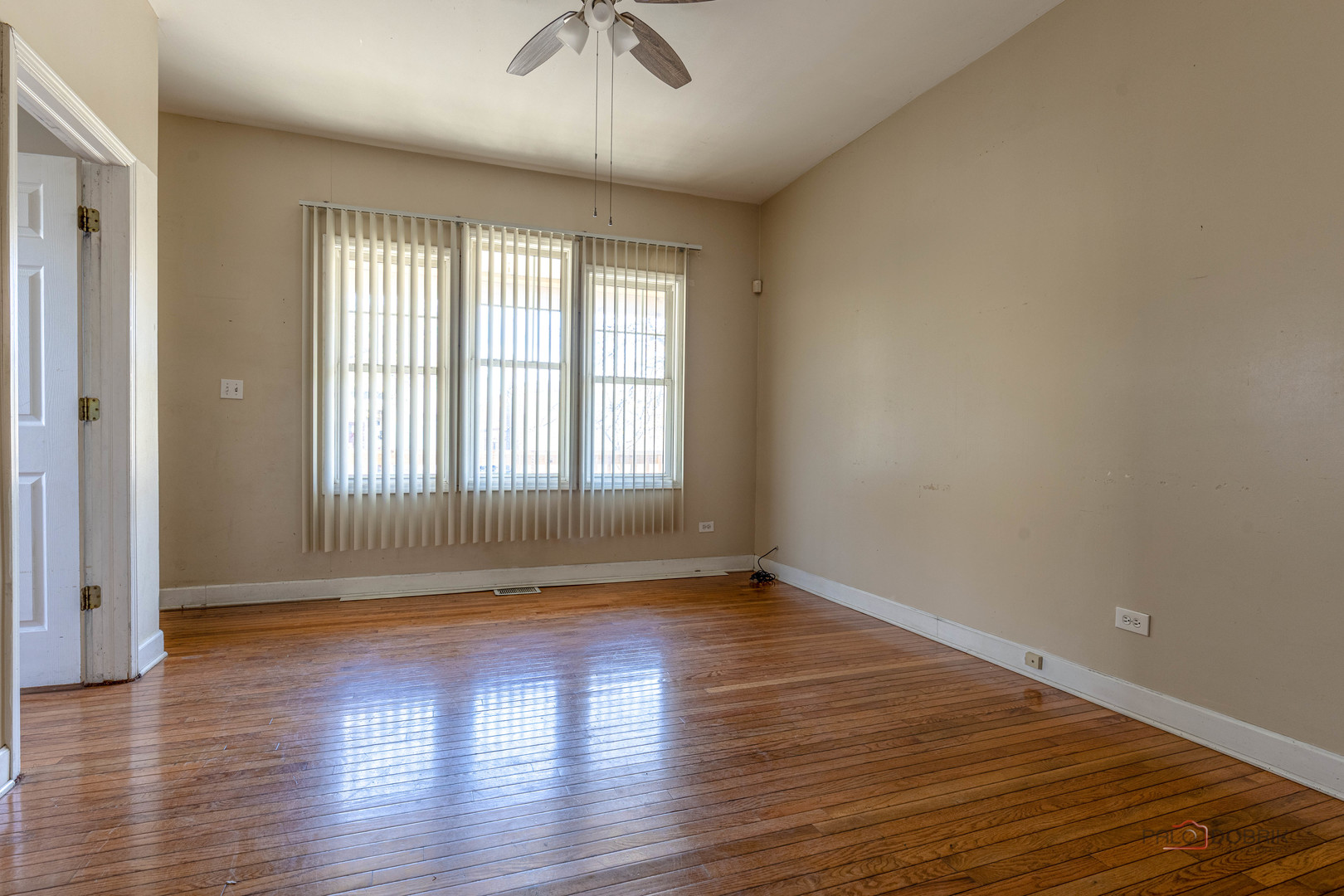 6614 S Wabash Avenue