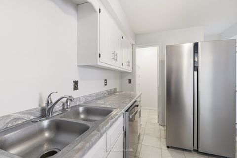 Tiny photo for 2390 Bicentennial Avenue #8, Crest Hill, IL 60403 (MLS # 12497709)