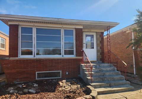 5711 S Mayfield Avenue Chicago IL 60638