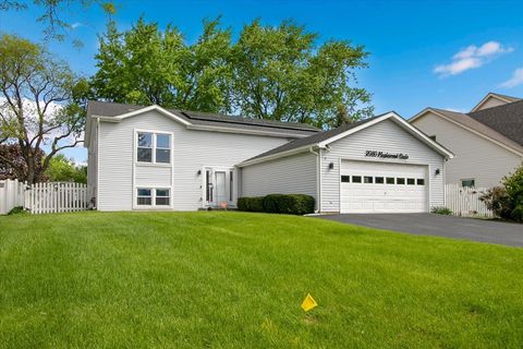 Photo of 2080 Maplewood Circle, Naperville, IL 60563 (MLS # 12635395)