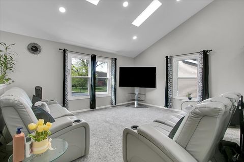Tiny photo for 2080 Maplewood Circle, Naperville, IL 60563 (MLS # 12635395)