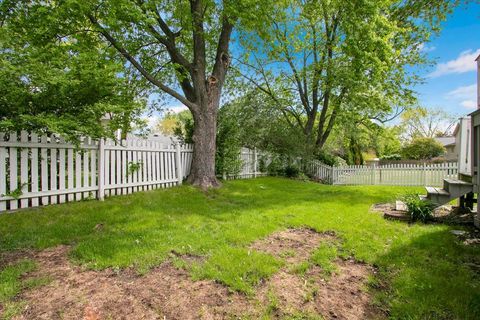 Tiny photo for 2080 Maplewood Circle, Naperville, IL 60563 (MLS # 12635395)