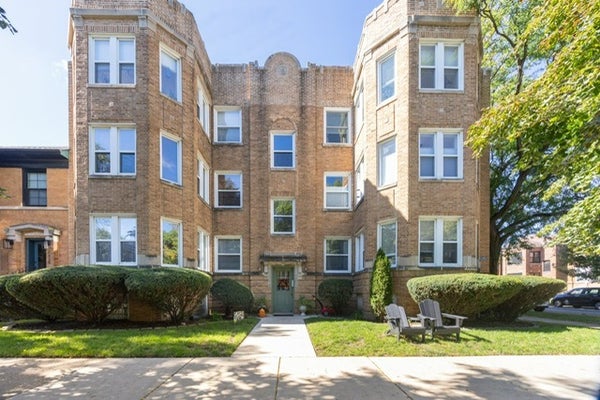 4944 N ROCKWELL ST APT 2, CHICAGO, IL 60625 - Image ce244bdbc4b34e0568c19c8f03367fcf/239488117