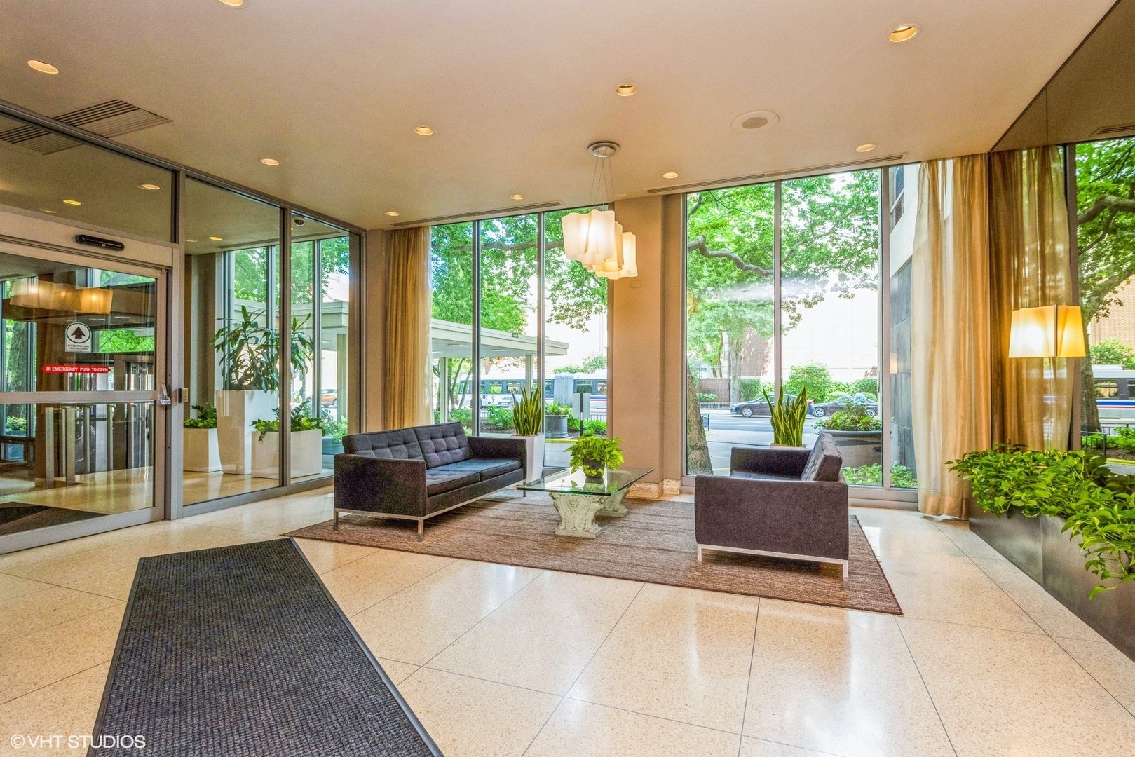 1255 N Sandburg Terrace 1508