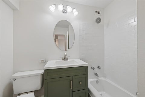 Tiny photo for 1255 N Sandburg Terrace #1508, Chicago, IL 60610 (MLS # 12739531)