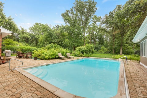 Tiny photo for 2665 CRESTWOOD Lane, Riverwoods, IL 60015 (MLS # 12668129)