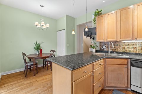 Tiny photo for 310 N Clinton Street #E, Chicago, IL 60661 (MLS # 12536834)