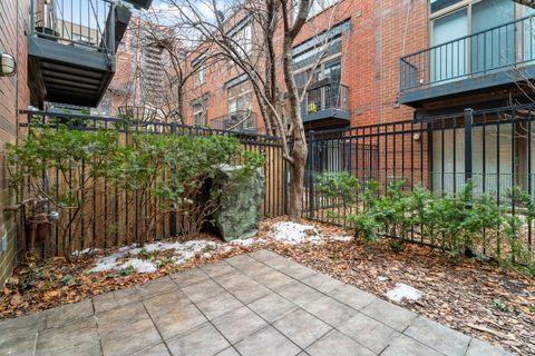 Tiny photo for 310 N Clinton Street #E, Chicago, IL 60661 (MLS # 12536834)