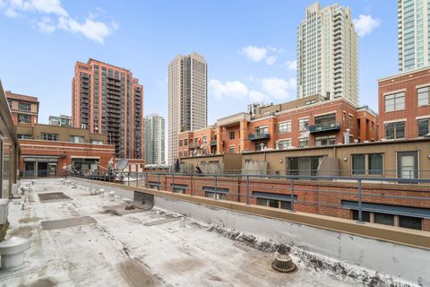 Tiny photo for 310 N Clinton Street #E, Chicago, IL 60661 (MLS # 12536834)