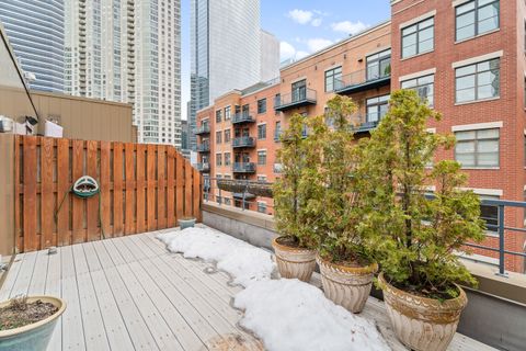 Tiny photo for 310 N Clinton Street #E, Chicago, IL 60661 (MLS # 12536834)