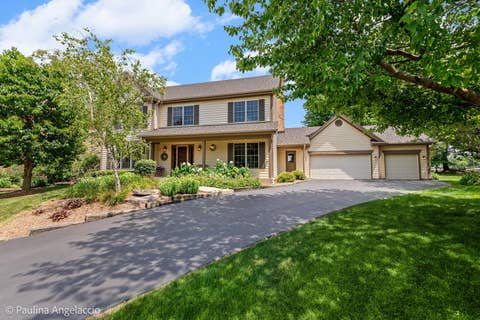 Photo of 3 Patriot Court, Cary, IL 60013 (MLS # 12712854)