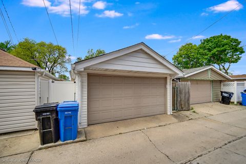 Tiny photo for 5609 S Monitor Avenue, Chicago, IL 60638 (MLS # 12633566)