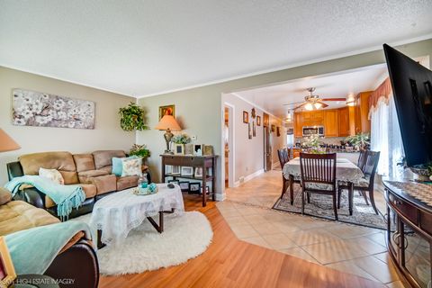 Tiny photo for 5609 S Monitor Avenue, Chicago, IL 60638 (MLS # 12633566)