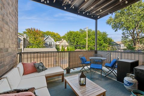 Tiny photo for 2250 W Foster Avenue #2E, Chicago, IL 60625 (MLS # 12466081)