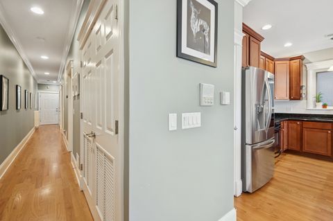 Tiny photo for 2250 W Foster Avenue #2E, Chicago, IL 60625 (MLS # 12466081)