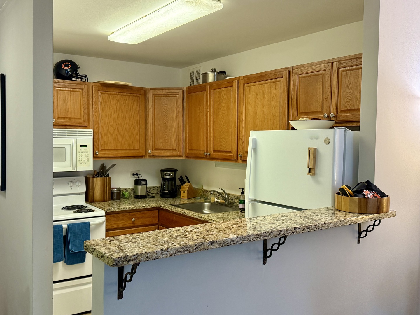655 W IRVING PARK Road 611