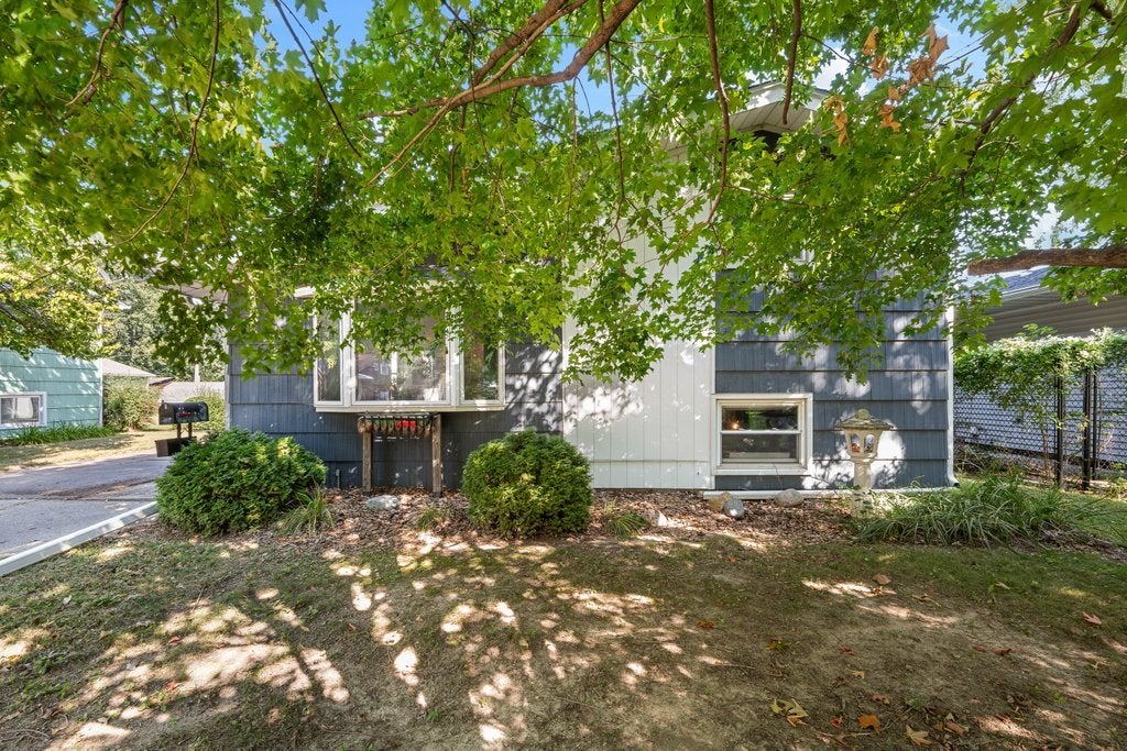 2343 46th Street Court