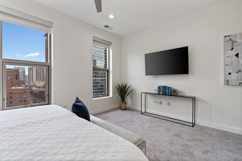 Tiny photo for 150 W Superior Street #1002, Chicago, IL 60654 (MLS # 12597474)