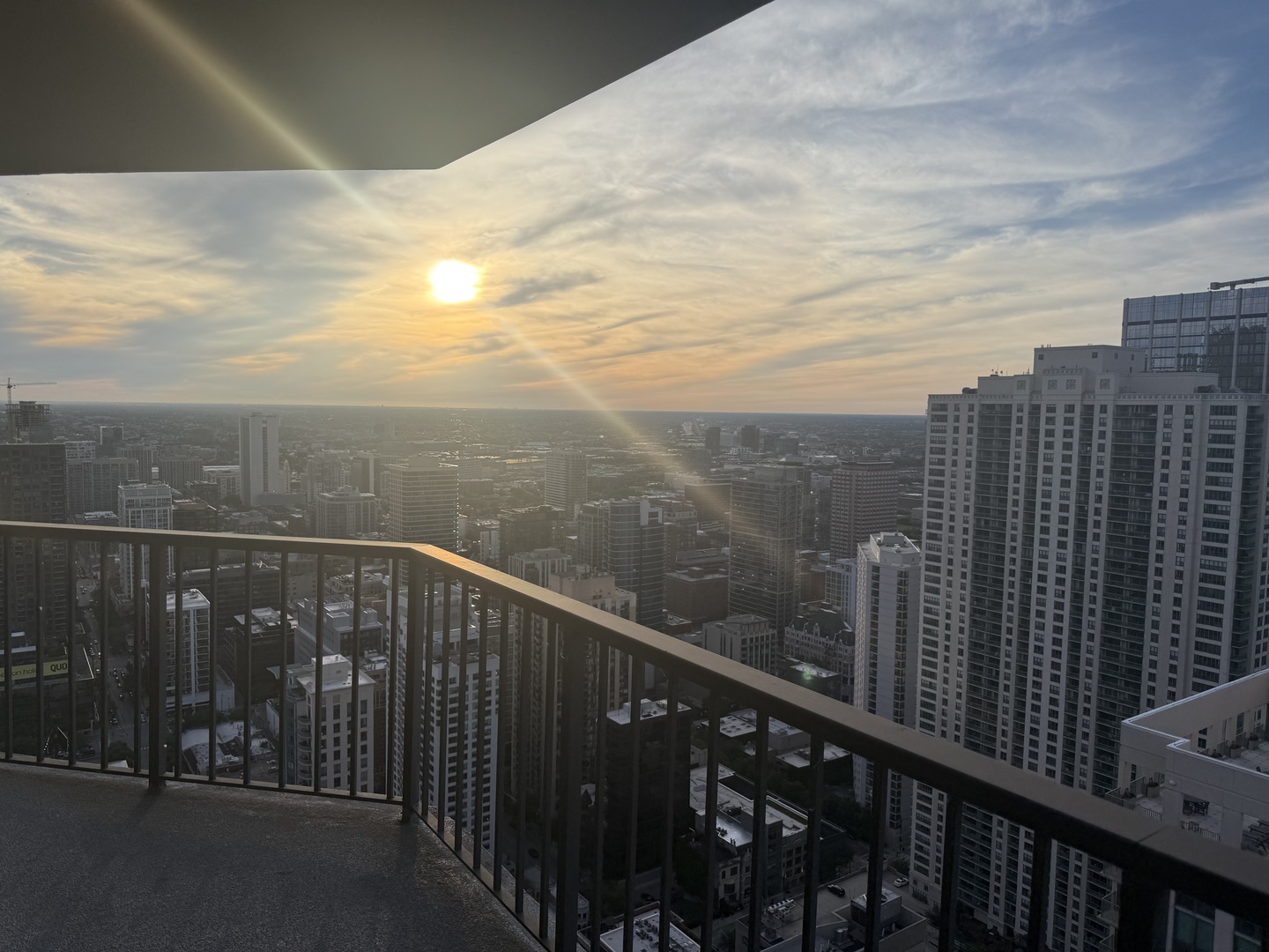 10 E Ontario Street 5007