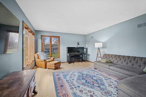 Tiny photo for 9620 Fox Shores Drive, Algonquin, IL 60102 (MLS # 12542594)