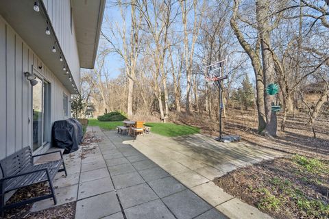 Tiny photo for 9620 Fox Shores Drive, Algonquin, IL 60102 (MLS # 12542594)