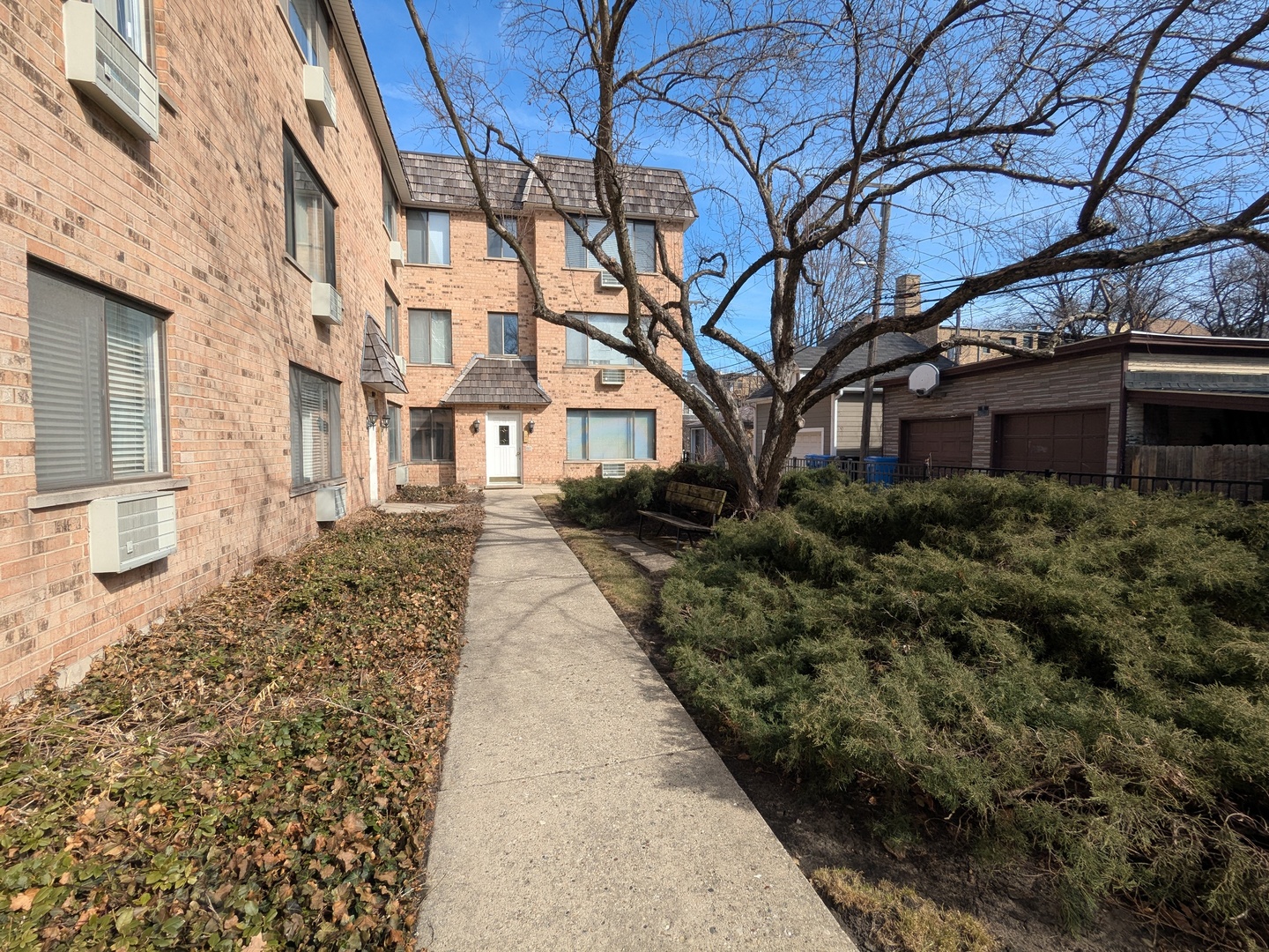 1762 W Highland Avenue 303
