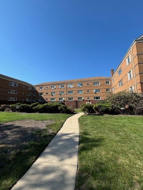 Tiny photo for 1106 N Harlem Avenue #2, River Forest, IL 60305 (MLS # 12464853)