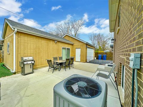 Tiny photo for 8566 S 83rd Avenue, Hickory Hills, IL 60457 (MLS # 12616970)