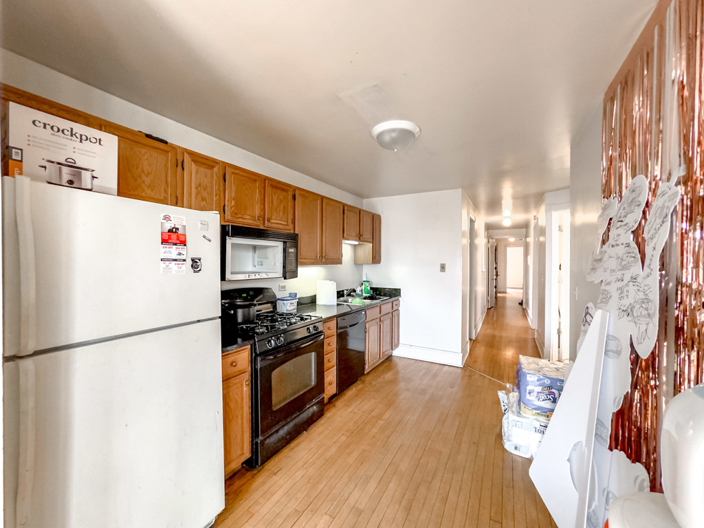 6711 N SHERIDAN Road 3N