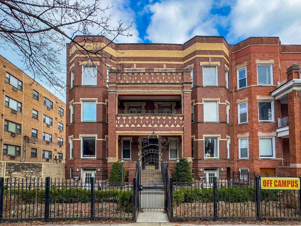 6711 N SHERIDAN Road 3N