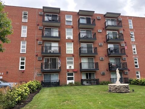 Photo of 6490 N NORTHWEST Highway #3F, Chicago, IL 60631 (MLS # 12491889)