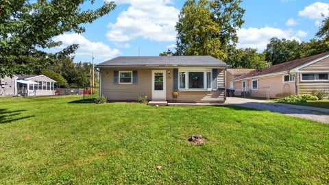 Tiny photo for 1121 N State Street, Bloomington, IL 61701 (MLS # 12770002)