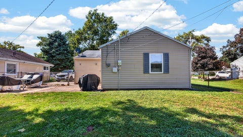 Tiny photo for 1121 N State Street, Bloomington, IL 61701 (MLS # 12770002)