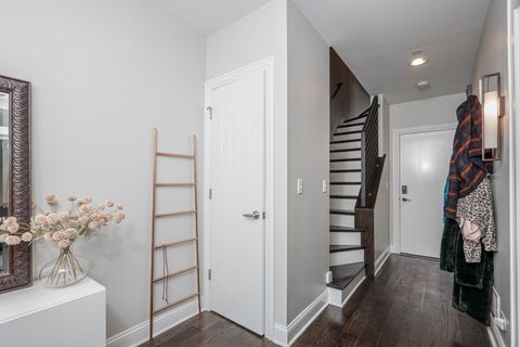 Tiny photo for 3024 W Newport Avenue, Chicago, IL 60618 (MLS # 12590314)