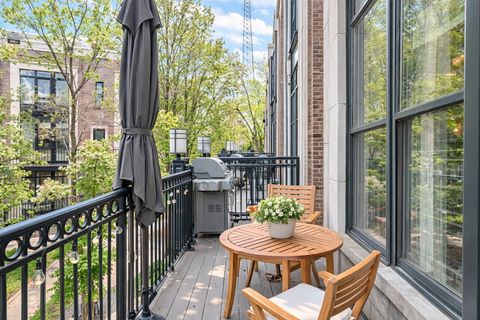 Tiny photo for 3024 W Newport Avenue, Chicago, IL 60618 (MLS # 12590314)