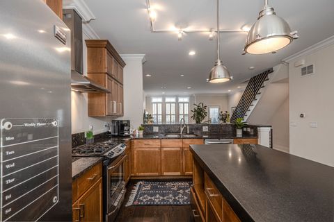 Tiny photo for 3024 W Newport Avenue, Chicago, IL 60618 (MLS # 12590314)